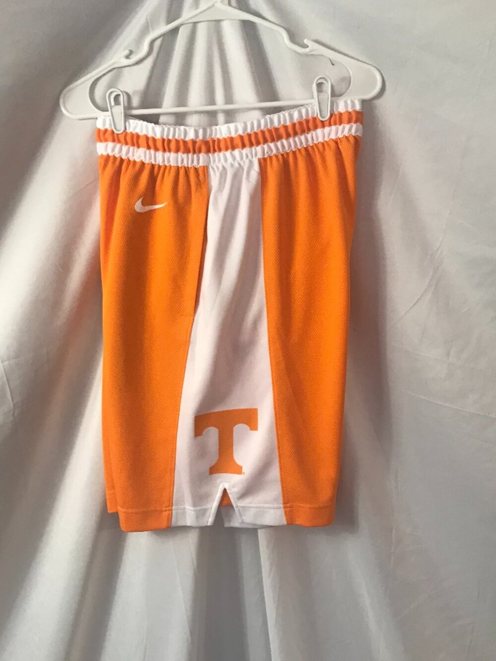 Nike University Of Tennessee Vols BIG T Activewear Athletic Sport Cut Shorts